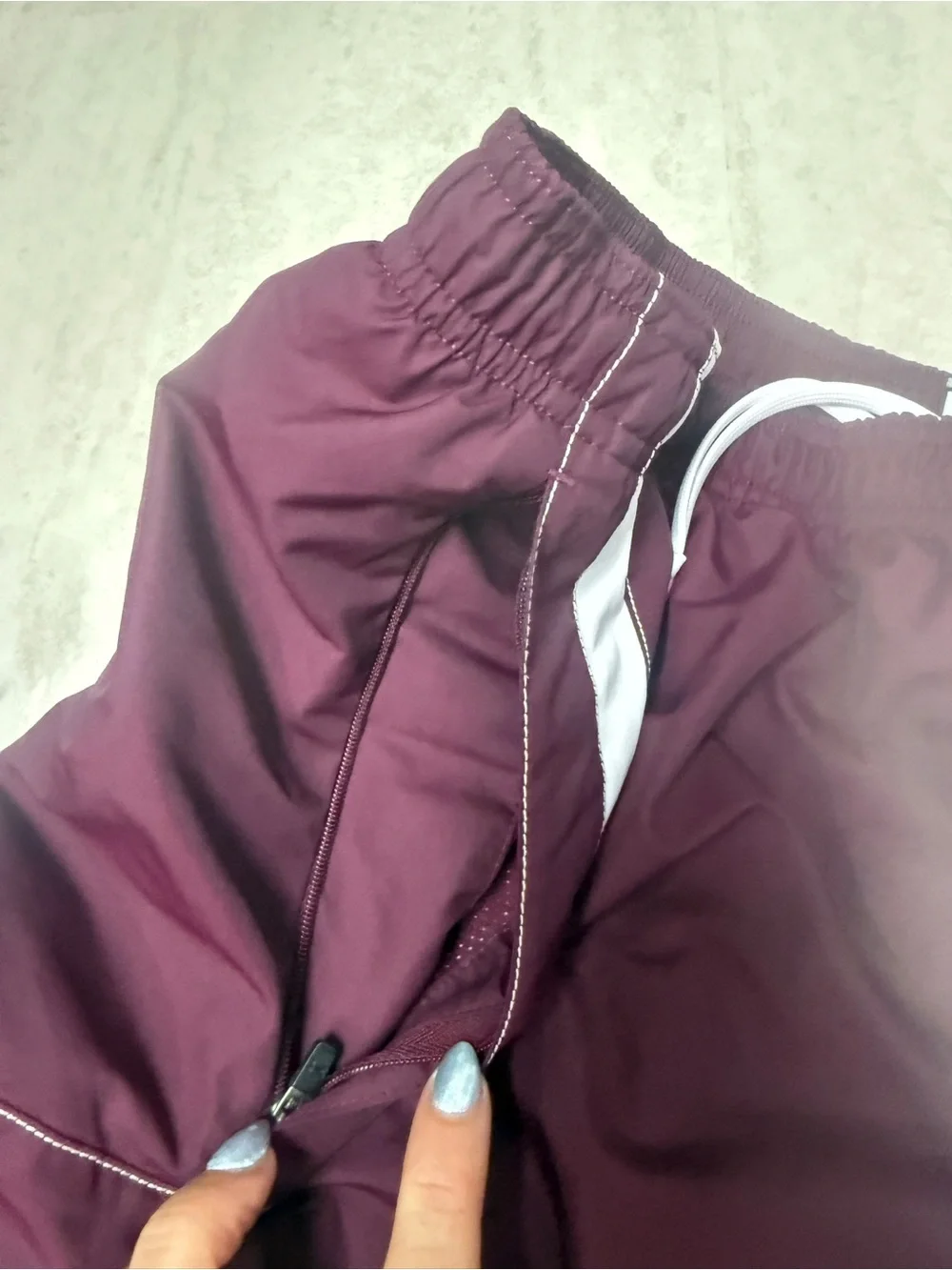 Under Armour athletic pants burgundy white size large